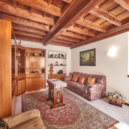 Casa Mocchetti Dom wakacyjny *