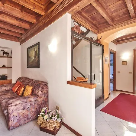Casa Mocchetti Dom wakacyjny Lezzeno